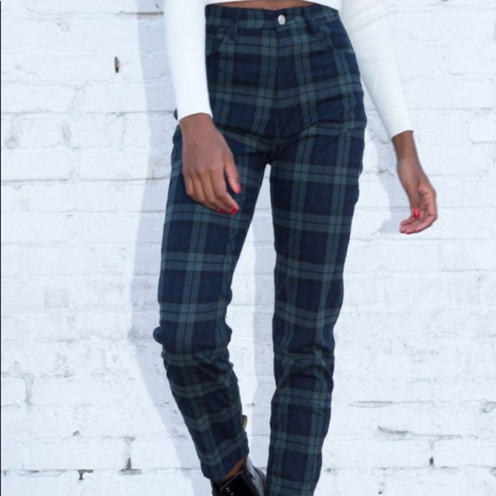 Plaid brandy melville tildens